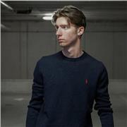 Studente universitario di Economia Aziendale offre ripetizioni efficaci in Economia, Contabilità e Diritto per studenti liceali.